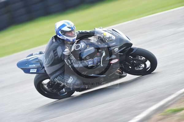 Mallory park Leicestershire;Mallory park photographs;Motorcycle action photographs;Trackday digital images;event digital images;eventdigitalimages;mallory park;no limits trackday;peter wileman photography;trackday;trackday photos