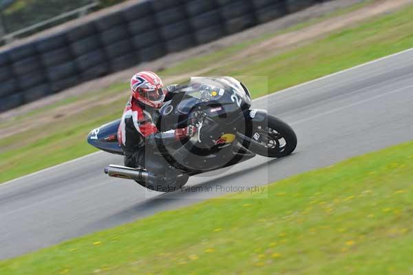Mallory park Leicestershire;Mallory park photographs;Motorcycle action photographs;Trackday digital images;event digital images;eventdigitalimages;mallory park;no limits trackday;peter wileman photography;trackday;trackday photos