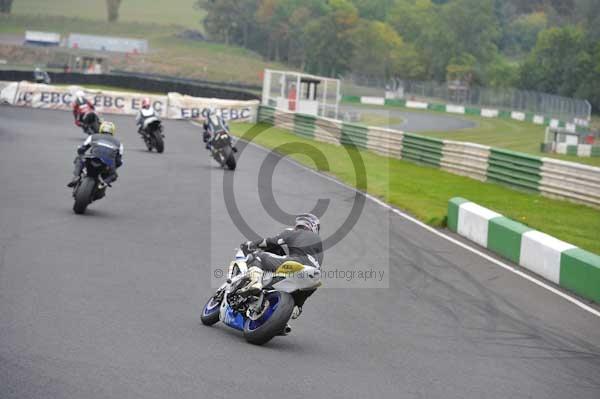 Mallory park Leicestershire;Mallory park photographs;Motorcycle action photographs;Trackday digital images;event digital images;eventdigitalimages;mallory park;no limits trackday;peter wileman photography;trackday;trackday photos