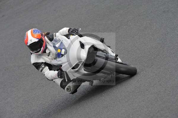 Mallory park Leicestershire;Mallory park photographs;Motorcycle action photographs;Trackday digital images;event digital images;eventdigitalimages;mallory park;no limits trackday;peter wileman photography;trackday;trackday photos