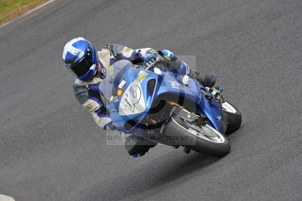 Mallory park Leicestershire;Mallory park photographs;Motorcycle action photographs;Trackday digital images;event digital images;eventdigitalimages;mallory park;no limits trackday;peter wileman photography;trackday;trackday photos