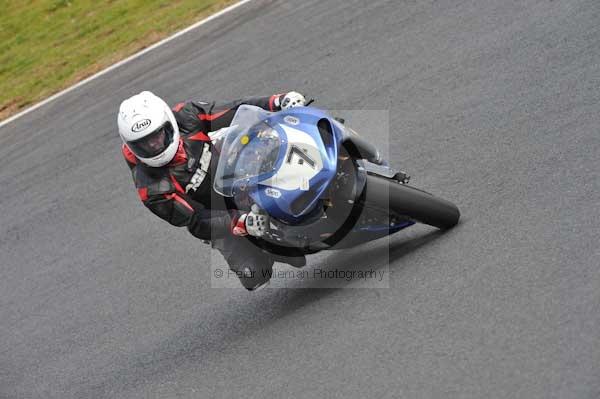 Mallory park Leicestershire;Mallory park photographs;Motorcycle action photographs;Trackday digital images;event digital images;eventdigitalimages;mallory park;no limits trackday;peter wileman photography;trackday;trackday photos
