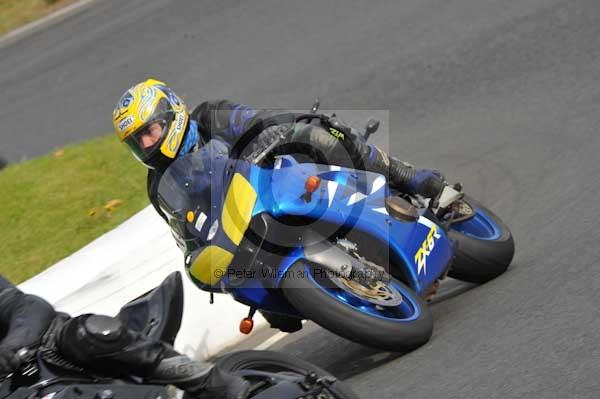 Mallory park Leicestershire;Mallory park photographs;Motorcycle action photographs;Trackday digital images;event digital images;eventdigitalimages;mallory park;no limits trackday;peter wileman photography;trackday;trackday photos