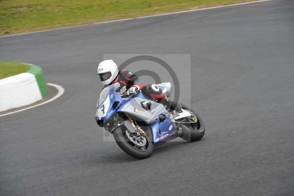 Mallory park Leicestershire;Mallory park photographs;Motorcycle action photographs;Trackday digital images;event digital images;eventdigitalimages;mallory park;no limits trackday;peter wileman photography;trackday;trackday photos