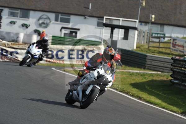 Mallory park Leicestershire;Mallory park photographs;Motorcycle action photographs;Trackday digital images;event digital images;eventdigitalimages;mallory park;no limits trackday;peter wileman photography;trackday;trackday photos