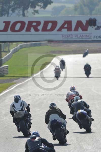 Mallory park Leicestershire;Mallory park photographs;Motorcycle action photographs;Trackday digital images;event digital images;eventdigitalimages;mallory park;no limits trackday;peter wileman photography;trackday;trackday photos