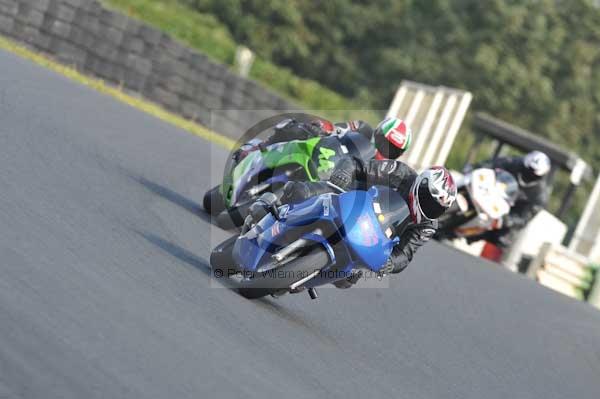 Mallory park Leicestershire;Mallory park photographs;Motorcycle action photographs;Trackday digital images;event digital images;eventdigitalimages;mallory park;no limits trackday;peter wileman photography;trackday;trackday photos