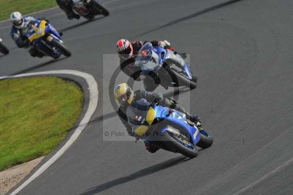 Mallory park Leicestershire;Mallory park photographs;Motorcycle action photographs;Trackday digital images;event digital images;eventdigitalimages;mallory park;no limits trackday;peter wileman photography;trackday;trackday photos