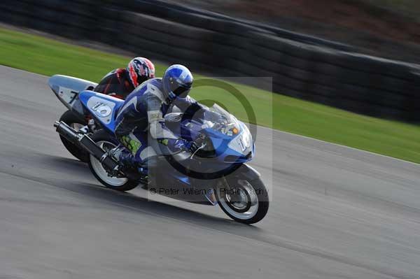 Mallory park Leicestershire;Mallory park photographs;Motorcycle action photographs;Trackday digital images;event digital images;eventdigitalimages;mallory park;no limits trackday;peter wileman photography;trackday;trackday photos