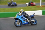 Mallory-park-Leicestershire;Mallory-park-photographs;Motorcycle-action-photographs;Trackday-digital-images;event-digital-images;eventdigitalimages;mallory-park;no-limits-trackday;peter-wileman-photography;trackday;trackday-photos