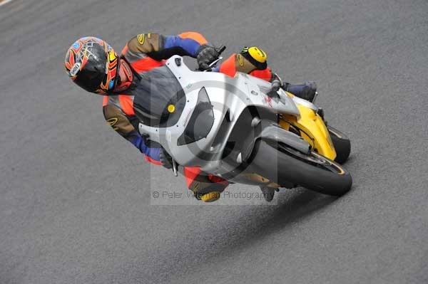 Mallory park Leicestershire;Mallory park photographs;Motorcycle action photographs;Trackday digital images;event digital images;eventdigitalimages;mallory park;no limits trackday;peter wileman photography;trackday;trackday photos