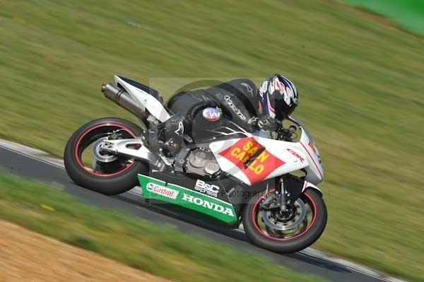 Mallory park Leicestershire;Mallory park photographs;Motorcycle action photographs;Trackday digital images;event digital images;eventdigitalimages;mallory park;no limits trackday;peter wileman photography;trackday;trackday photos