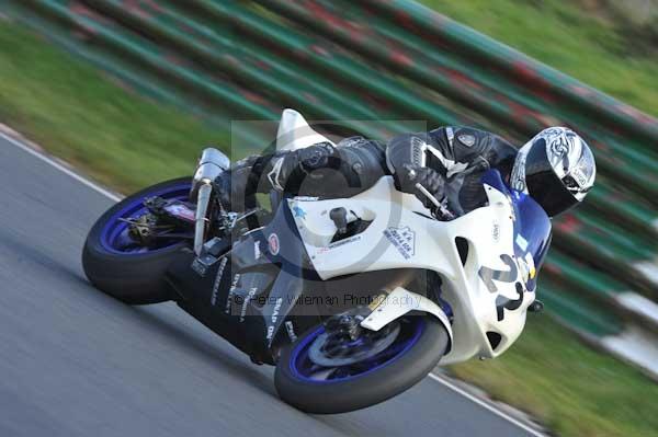 Mallory park Leicestershire;Mallory park photographs;Motorcycle action photographs;Trackday digital images;event digital images;eventdigitalimages;mallory park;no limits trackday;peter wileman photography;trackday;trackday photos