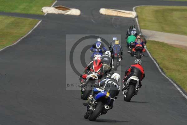 Mallory park Leicestershire;Mallory park photographs;Motorcycle action photographs;Trackday digital images;event digital images;eventdigitalimages;mallory park;no limits trackday;peter wileman photography;trackday;trackday photos