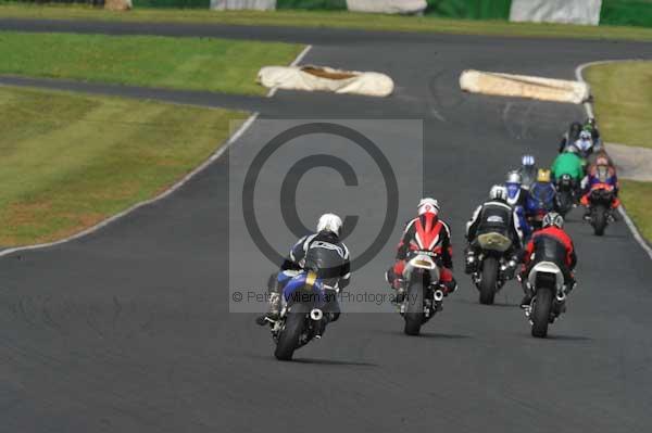 Mallory park Leicestershire;Mallory park photographs;Motorcycle action photographs;Trackday digital images;event digital images;eventdigitalimages;mallory park;no limits trackday;peter wileman photography;trackday;trackday photos