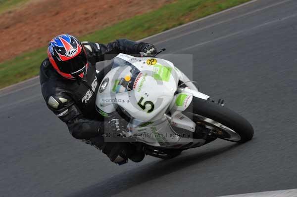 Mallory park Leicestershire;Mallory park photographs;Motorcycle action photographs;Trackday digital images;event digital images;eventdigitalimages;mallory park;no limits trackday;peter wileman photography;trackday;trackday photos