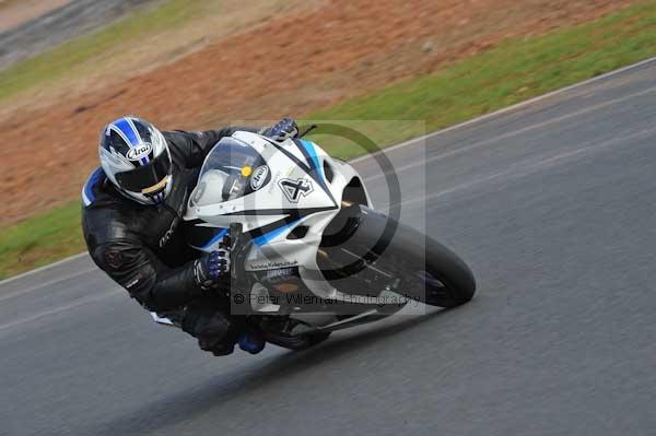 Mallory park Leicestershire;Mallory park photographs;Motorcycle action photographs;Trackday digital images;event digital images;eventdigitalimages;mallory park;no limits trackday;peter wileman photography;trackday;trackday photos