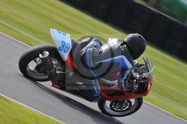 Mallory park Leicestershire;Mallory park photographs;Motorcycle action photographs;Trackday digital images;event digital images;eventdigitalimages;mallory park;no limits trackday;peter wileman photography;trackday;trackday photos