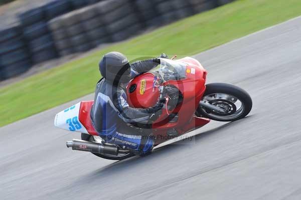 Mallory park Leicestershire;Mallory park photographs;Motorcycle action photographs;Trackday digital images;event digital images;eventdigitalimages;mallory park;no limits trackday;peter wileman photography;trackday;trackday photos