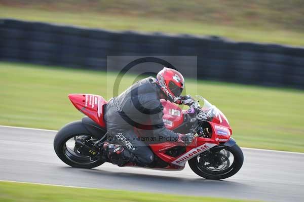 Mallory park Leicestershire;Mallory park photographs;Motorcycle action photographs;Trackday digital images;event digital images;eventdigitalimages;mallory park;no limits trackday;peter wileman photography;trackday;trackday photos