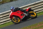 Mallory-park-Leicestershire;Mallory-park-photographs;Motorcycle-action-photographs;Trackday-digital-images;event-digital-images;eventdigitalimages;mallory-park;no-limits-trackday;peter-wileman-photography;trackday;trackday-photos
