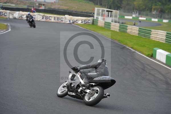 Mallory park Leicestershire;Mallory park photographs;Motorcycle action photographs;Trackday digital images;event digital images;eventdigitalimages;mallory park;no limits trackday;peter wileman photography;trackday;trackday photos