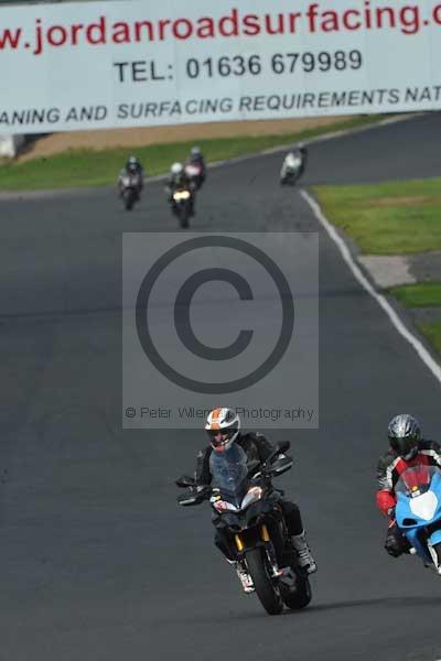 Mallory park Leicestershire;Mallory park photographs;Motorcycle action photographs;Trackday digital images;event digital images;eventdigitalimages;mallory park;no limits trackday;peter wileman photography;trackday;trackday photos