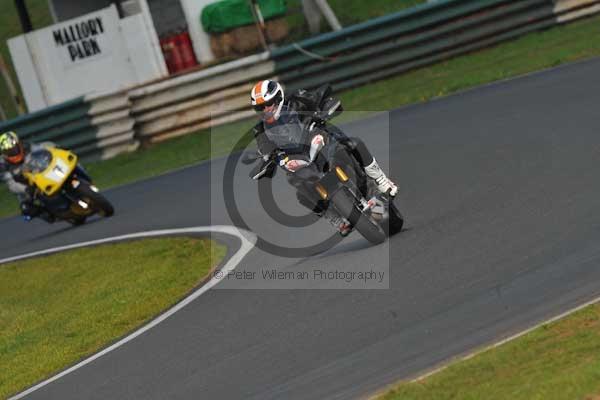 Mallory park Leicestershire;Mallory park photographs;Motorcycle action photographs;Trackday digital images;event digital images;eventdigitalimages;mallory park;no limits trackday;peter wileman photography;trackday;trackday photos