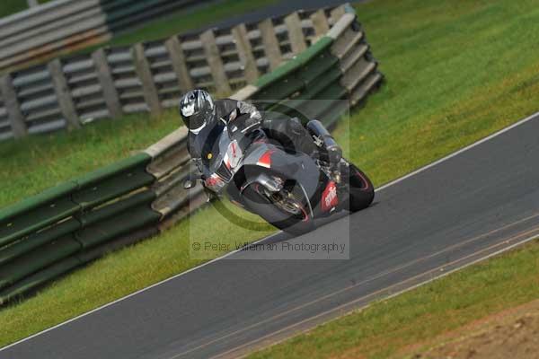 Mallory park Leicestershire;Mallory park photographs;Motorcycle action photographs;Trackday digital images;event digital images;eventdigitalimages;mallory park;no limits trackday;peter wileman photography;trackday;trackday photos