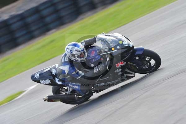 Mallory park Leicestershire;Mallory park photographs;Motorcycle action photographs;Trackday digital images;event digital images;eventdigitalimages;mallory park;no limits trackday;peter wileman photography;trackday;trackday photos