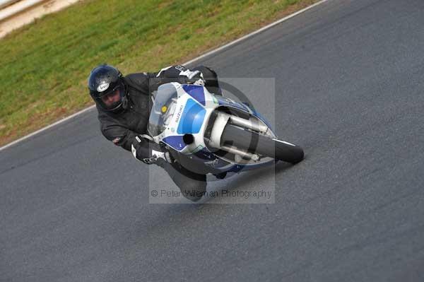 Mallory park Leicestershire;Mallory park photographs;Motorcycle action photographs;Trackday digital images;event digital images;eventdigitalimages;mallory park;no limits trackday;peter wileman photography;trackday;trackday photos