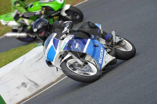 Mallory park Leicestershire;Mallory park photographs;Motorcycle action photographs;Trackday digital images;event digital images;eventdigitalimages;mallory park;no limits trackday;peter wileman photography;trackday;trackday photos
