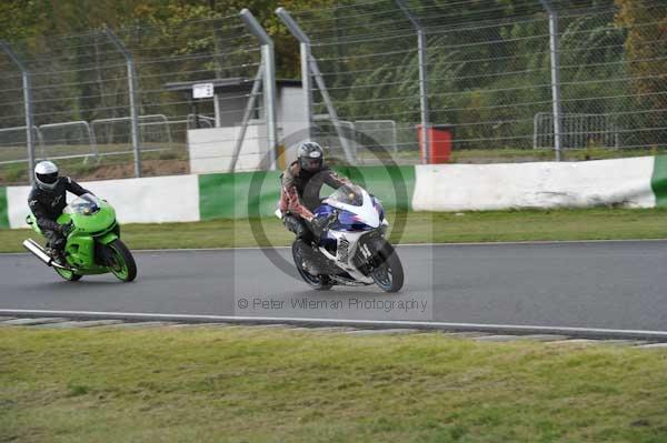 Mallory park Leicestershire;Mallory park photographs;Motorcycle action photographs;Trackday digital images;event digital images;eventdigitalimages;mallory park;no limits trackday;peter wileman photography;trackday;trackday photos