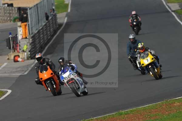 Mallory park Leicestershire;Mallory park photographs;Motorcycle action photographs;Trackday digital images;event digital images;eventdigitalimages;mallory park;no limits trackday;peter wileman photography;trackday;trackday photos