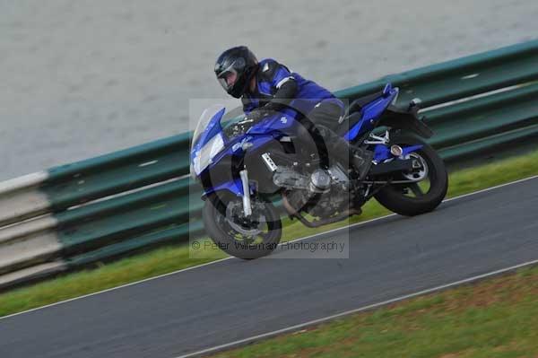 Mallory park Leicestershire;Mallory park photographs;Motorcycle action photographs;Trackday digital images;event digital images;eventdigitalimages;mallory park;no limits trackday;peter wileman photography;trackday;trackday photos