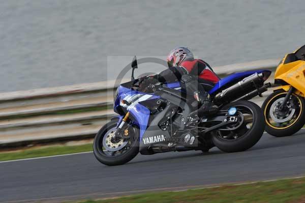 Mallory park Leicestershire;Mallory park photographs;Motorcycle action photographs;Trackday digital images;event digital images;eventdigitalimages;mallory park;no limits trackday;peter wileman photography;trackday;trackday photos
