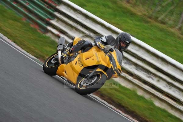 Mallory park Leicestershire;Mallory park photographs;Motorcycle action photographs;Trackday digital images;event digital images;eventdigitalimages;mallory park;no limits trackday;peter wileman photography;trackday;trackday photos