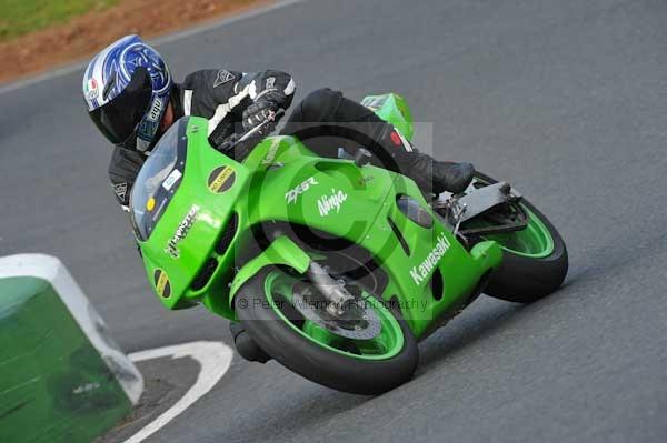 Mallory park Leicestershire;Mallory park photographs;Motorcycle action photographs;Trackday digital images;event digital images;eventdigitalimages;mallory park;no limits trackday;peter wileman photography;trackday;trackday photos