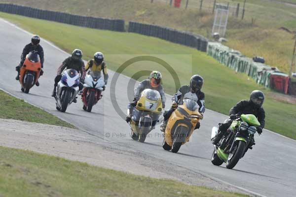 Mallory park Leicestershire;Mallory park photographs;Motorcycle action photographs;Trackday digital images;event digital images;eventdigitalimages;mallory park;no limits trackday;peter wileman photography;trackday;trackday photos