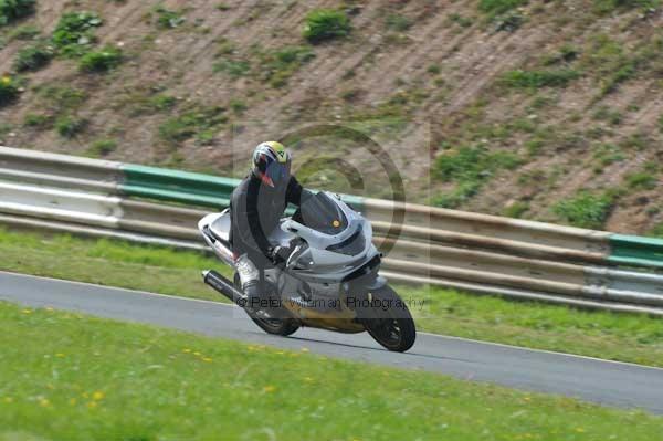 Mallory park Leicestershire;Mallory park photographs;Motorcycle action photographs;Trackday digital images;event digital images;eventdigitalimages;mallory park;no limits trackday;peter wileman photography;trackday;trackday photos