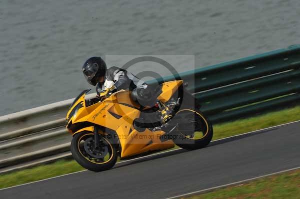 Mallory park Leicestershire;Mallory park photographs;Motorcycle action photographs;Trackday digital images;event digital images;eventdigitalimages;mallory park;no limits trackday;peter wileman photography;trackday;trackday photos