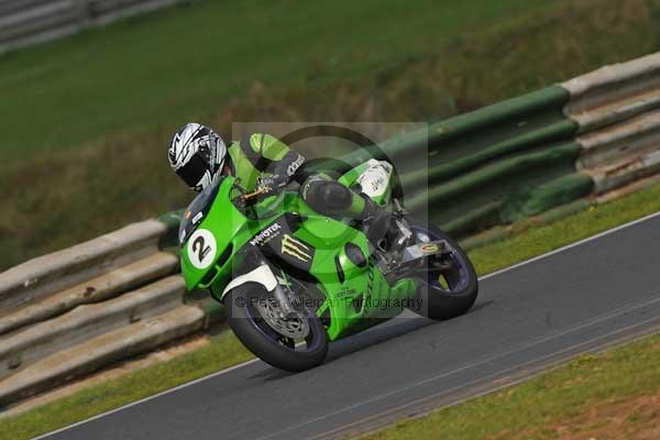 Mallory park Leicestershire;Mallory park photographs;Motorcycle action photographs;Trackday digital images;event digital images;eventdigitalimages;mallory park;no limits trackday;peter wileman photography;trackday;trackday photos