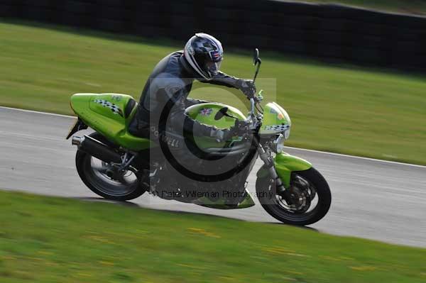 Mallory park Leicestershire;Mallory park photographs;Motorcycle action photographs;Trackday digital images;event digital images;eventdigitalimages;mallory park;no limits trackday;peter wileman photography;trackday;trackday photos