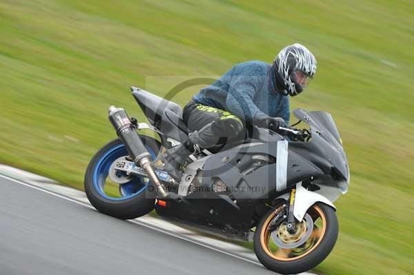 Mallory park Leicestershire;Mallory park photographs;Motorcycle action photographs;Trackday digital images;event digital images;eventdigitalimages;mallory park;no limits trackday;peter wileman photography;trackday;trackday photos