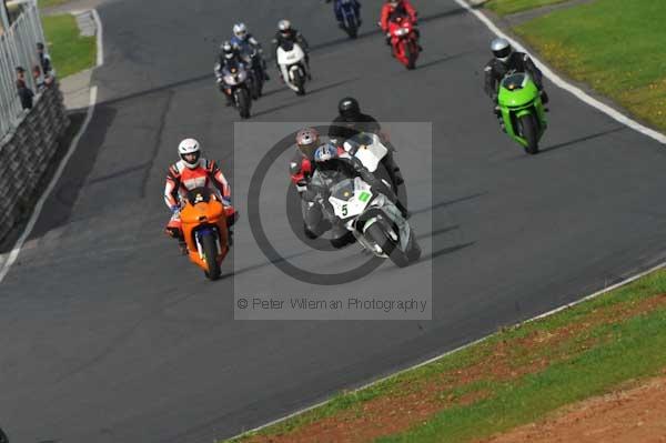 Mallory park Leicestershire;Mallory park photographs;Motorcycle action photographs;Trackday digital images;event digital images;eventdigitalimages;mallory park;no limits trackday;peter wileman photography;trackday;trackday photos