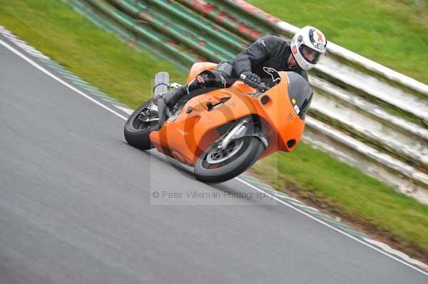 Mallory park Leicestershire;Mallory park photographs;Motorcycle action photographs;Trackday digital images;event digital images;eventdigitalimages;mallory park;no limits trackday;peter wileman photography;trackday;trackday photos