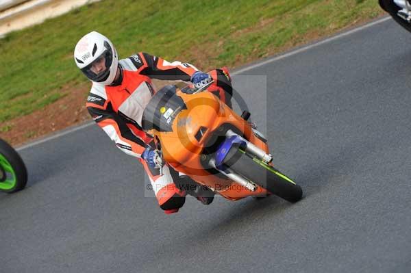 Mallory park Leicestershire;Mallory park photographs;Motorcycle action photographs;Trackday digital images;event digital images;eventdigitalimages;mallory park;no limits trackday;peter wileman photography;trackday;trackday photos