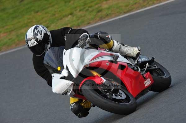 Mallory park Leicestershire;Mallory park photographs;Motorcycle action photographs;Trackday digital images;event digital images;eventdigitalimages;mallory park;no limits trackday;peter wileman photography;trackday;trackday photos