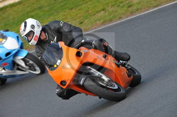 Mallory park Leicestershire;Mallory park photographs;Motorcycle action photographs;Trackday digital images;event digital images;eventdigitalimages;mallory park;no limits trackday;peter wileman photography;trackday;trackday photos