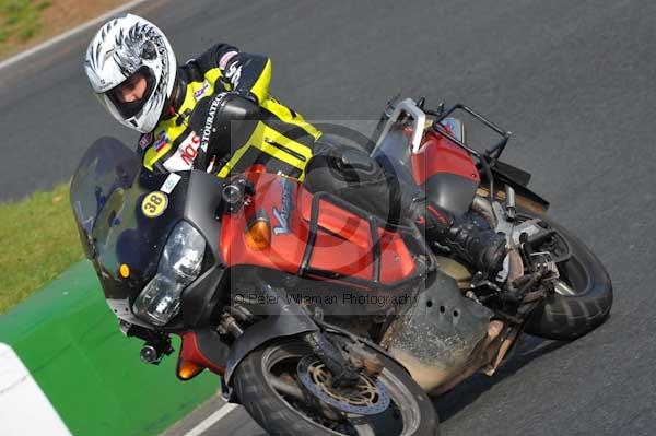 Mallory park Leicestershire;Mallory park photographs;Motorcycle action photographs;Trackday digital images;event digital images;eventdigitalimages;mallory park;no limits trackday;peter wileman photography;trackday;trackday photos